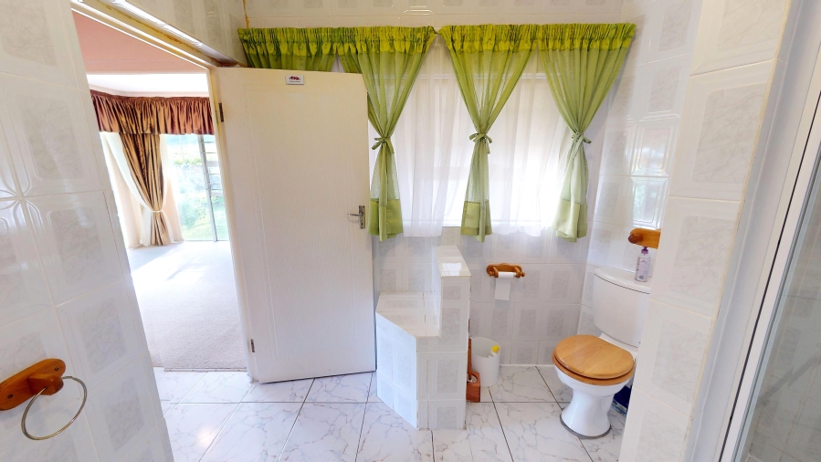 3 Bedroom Property for Sale in Heuningkloof Western Cape